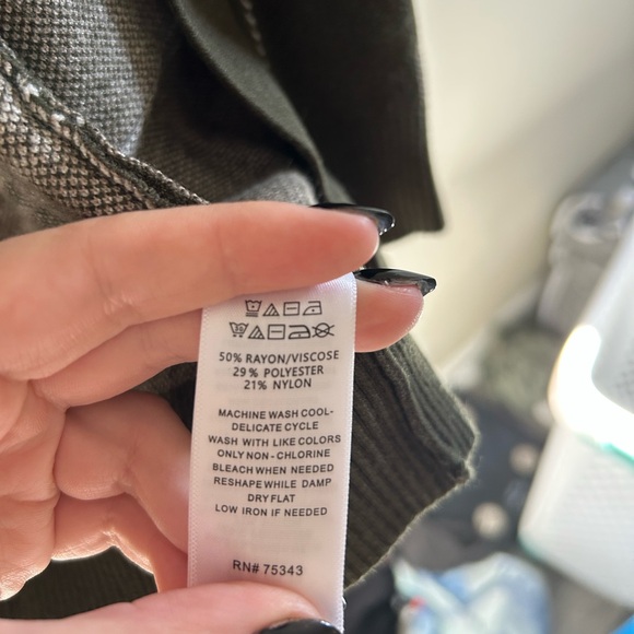 Cardigan - Picture 3 of 5